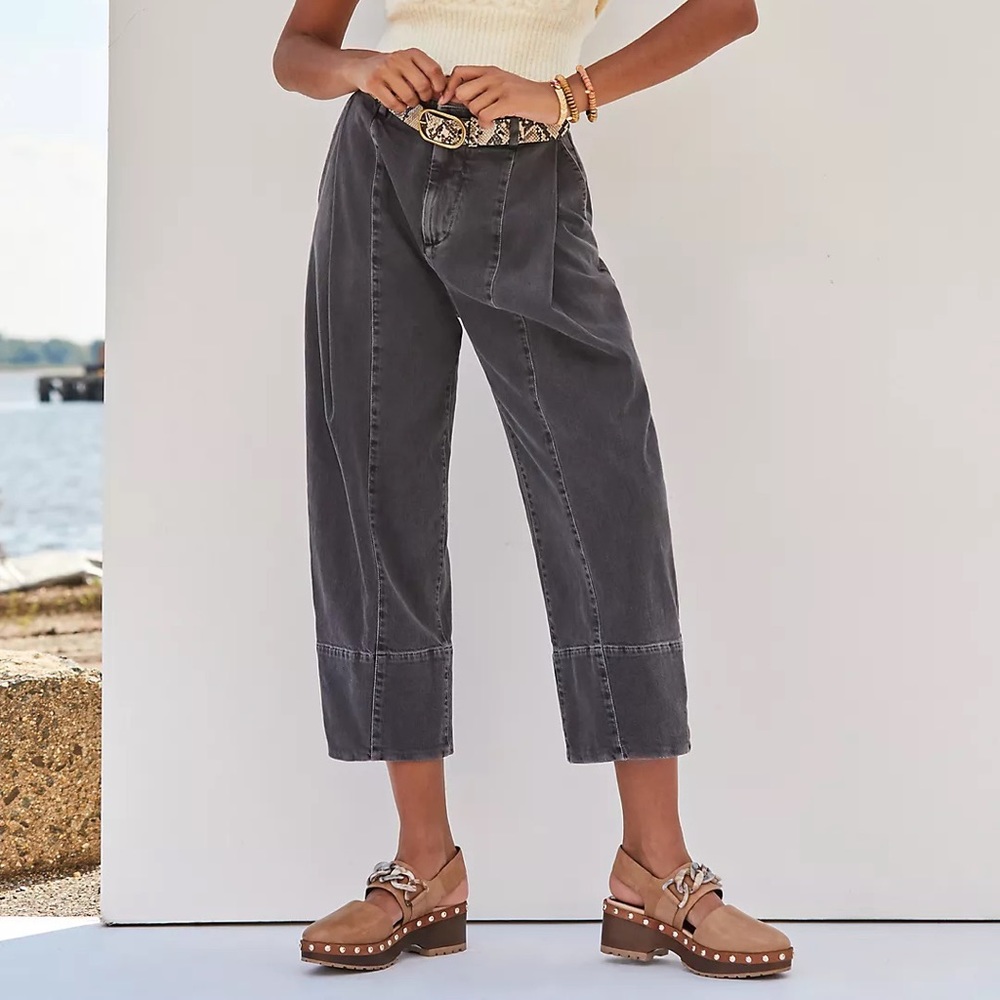 Anthropologie Pilcro High-Rise Straight Pleated Crop Jeans Parachute Barrel